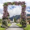 Giantex Metal Garden Arch, Wedding Arbor for Ceremony, Pergola Garden Trellis for Various Climbing Plant, Bridal Party Decoration Arbor for Outdoor Lawn Backyard
