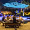 Giantex Patio Umbrella 10 Ft, Pool Umbrellas with 32 LED Lights Solar Powered Offset Umbrella, 8 Ribs Cantilever Umbrella with Tilting Adjustment, Heavy-Duty Outdoor Umbrellas(Blue)